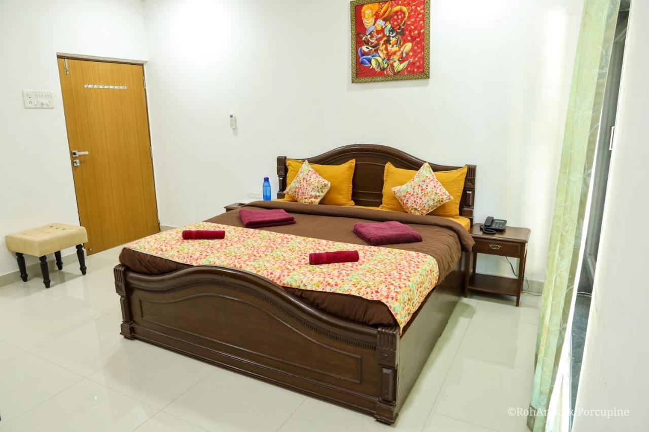 Bed and Breakfast Surya Kiran Miramar Panaji Zewnętrze zdjęcie