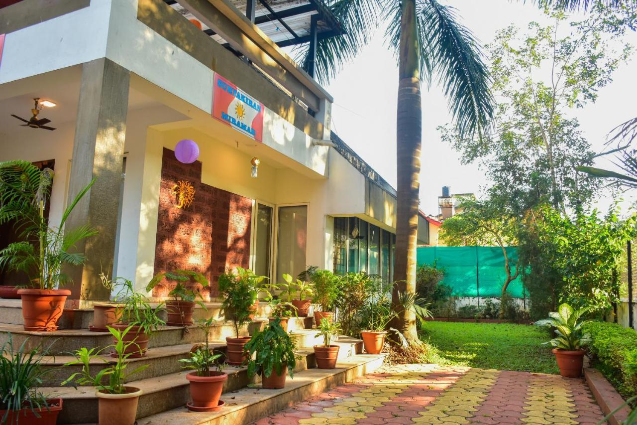 Bed and Breakfast Surya Kiran Miramar Panaji Zewnętrze zdjęcie