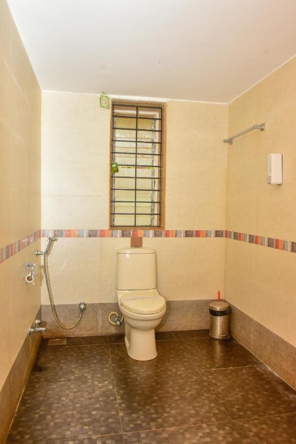 Bed and Breakfast Surya Kiran Miramar Panaji Zewnętrze zdjęcie