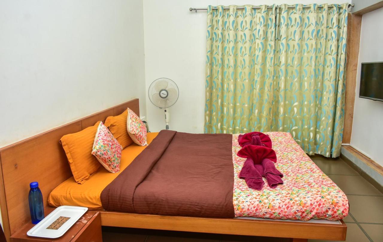 Bed and Breakfast Surya Kiran Miramar Panaji Zewnętrze zdjęcie